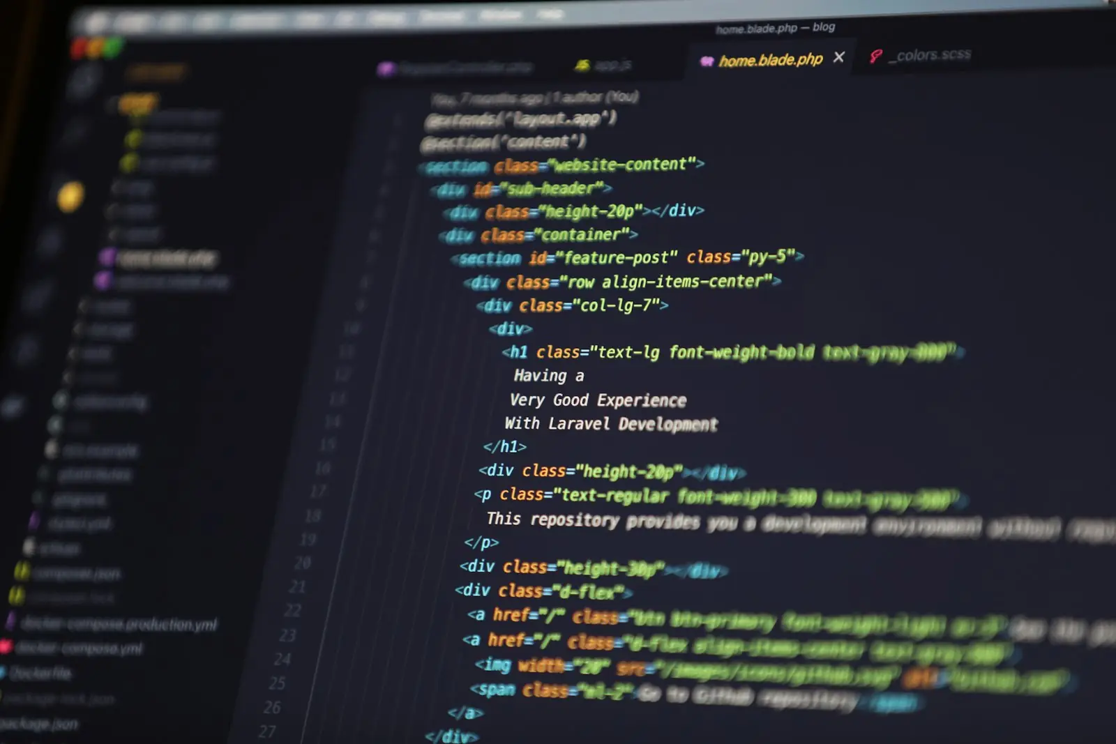 Código HTML en pantalla: el contenido que Google necesita leer sin depender de que se ejecute JavaScript